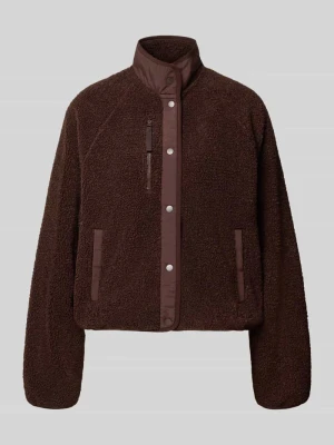 Kurtka o kroju relaxed fit w imitacji futerka z brustaszą i stójką REVIEW Ciemnobrązowy