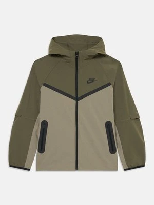 Kurtka Outdoor Nike Sportswear