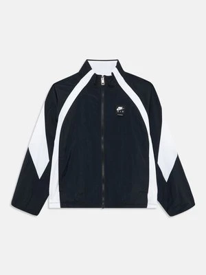 Kurtka Outdoor Nike czarny