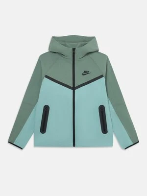 Kurtka Outdoor Nike Sportswear