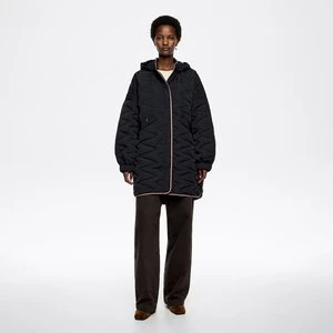 Kurtka pikowana kapturem czarna BIMBA Y LOLA