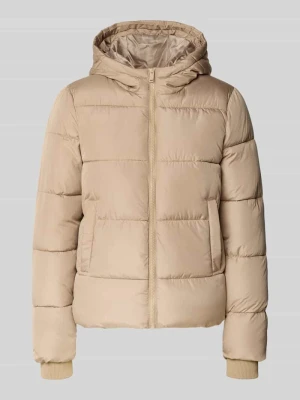 Kurtka pikowana o kroju regular fit z kapturem model ‘BEE NEW’ Pieces