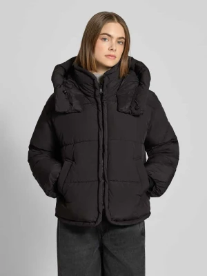 Kurtka pikowana o kroju regular fit z kapturem model ‘CORNELIA’ Only
