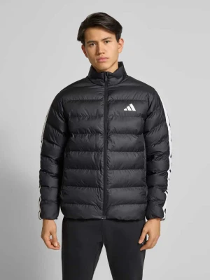 Kurtka pikowana o kroju regular fit z nadrukiem z logo adidas Sportswear