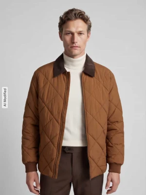 kurtka pikowana o kroju regular fit z nylonu z sztruksowym kołnierzem Selected Camel