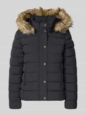 Kurtka pikowana o kroju regular fit z obszyciem ze sztucznego futra model ‘NEWLUNA’ Only