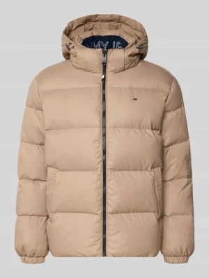 Kurtka puchowa o kroju regular fit z wyhaftowanym logo Tommy Jeans