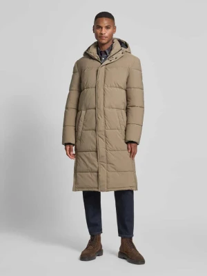 Kurtka pikowana z kapturem i bocznymi zamkami błyskawicznymi Christian Berg Men