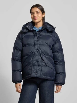 Kurtka pikowana z kapturem i kieszeniami z patką model ‘SAHANAY’ Samsøe Samsøe
