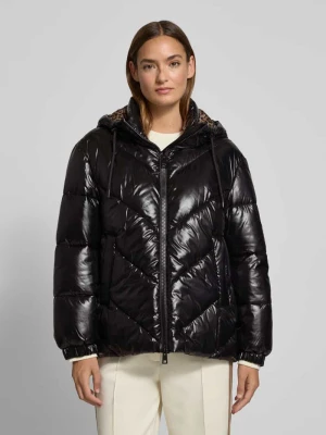 Kurtka pikowana z kapturem Marc Cain