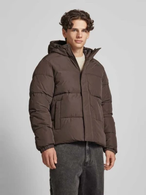Kurtka pikowana z kapturem model ‘BRADLEY’ jack & jones