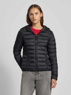 Kurtka pikowana z kapturem REVIEW