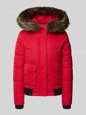 Kurtka pikowana z kieszeniami z patkami Superdry Czerwony