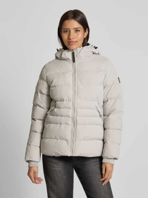 Kurtka pikowana z kieszeniami zapinanymi na zamek błyskawiczny model ‘MONYA’ CARS JEANS