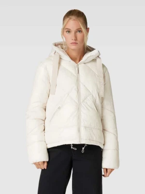 Kurtka pikowana z kieszeniami zapinanymi na zamek błyskawiczny QS