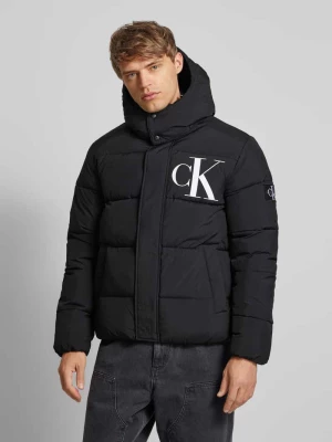 Kurtka pikowana z nadrukiem z logo Calvin Klein Jeans