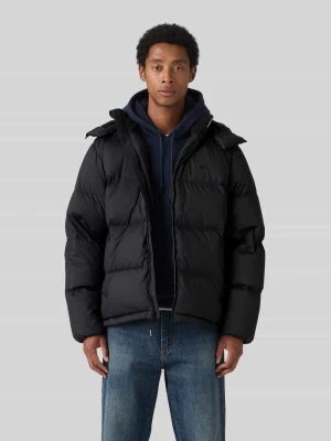 kurtka pikowana o kroju regular fit z naszywką z logo model 'ROCKWELL' Levi's Czarny