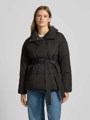 Kurtka pikowana z wiązanym paskiem model „Margitta” LeGer by Lena Gercke