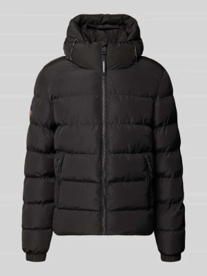 Kurtka pikowana z wyhaftowanym logo i kapturem Superdry Czarny