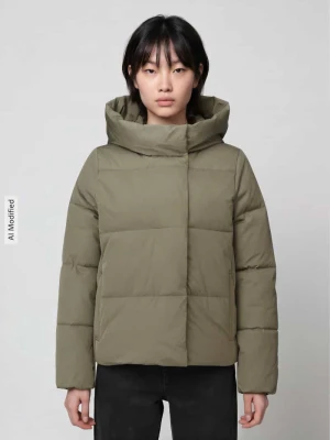 Kurtka pikowana z wysokim kapturem model 'STELLA' Vero Moda Oliwkowy