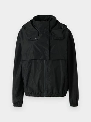 Kurtka przeciwdeszczowa Barbour International