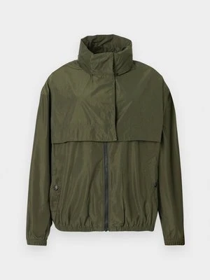 Kurtka przeciwdeszczowa Barbour International