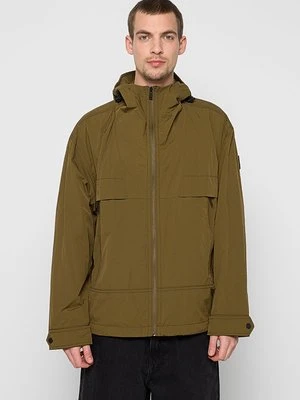 Kurtka przejściowa Boss