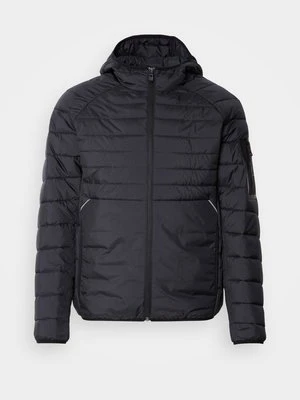 Kurtka przejściowa Boss