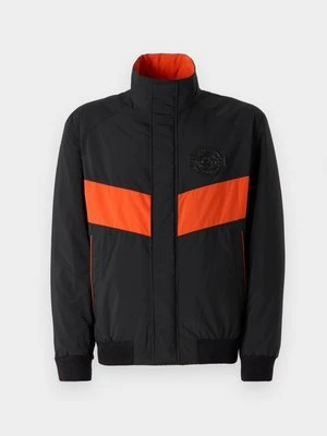 Kurtka przejściowa Boss