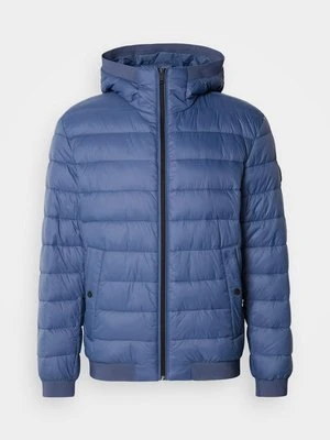 Kurtka przejściowa Boss