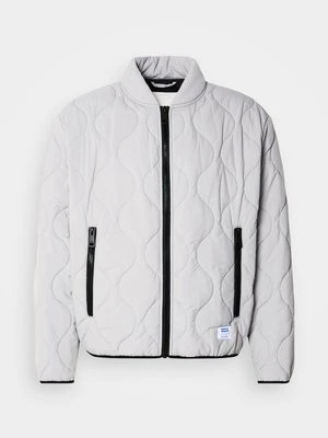 Kurtka przejściowa HUGO