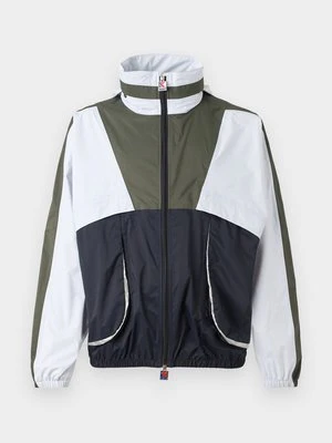 Kurtka przejściowa K-way