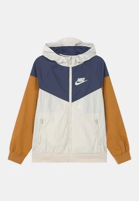 Kurtka przejściowa Nike Sportswear