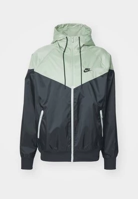 Kurtka przejściowa Nike Sportswear