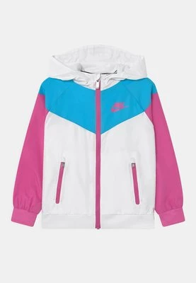 Kurtka przejściowa Nike Sportswear