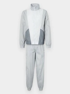 Kurtka przejściowa Nike Sportswear