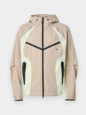 Kurtka przejściowa Nike Sportswear