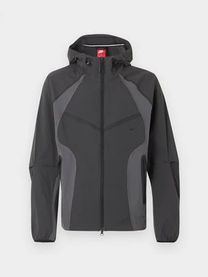 Kurtka przejściowa Nike Sportswear