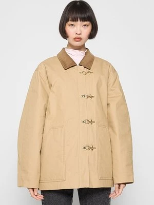 Kurtka przejściowa & Other Stories