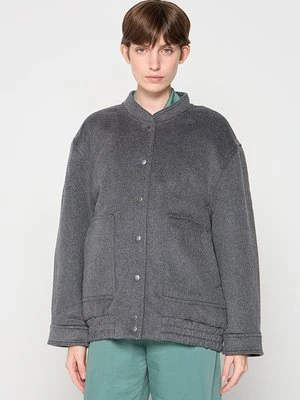 Kurtka przejściowa & Other Stories