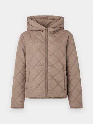 Kurtka przejściowa Vila