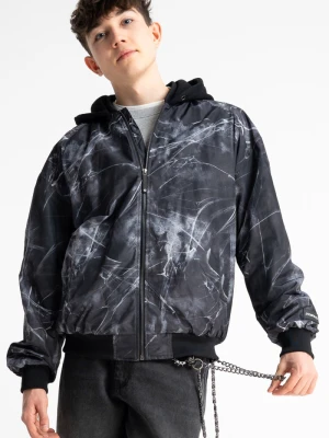 Kurtka przejściowa z nadrukiem na całości Reporter