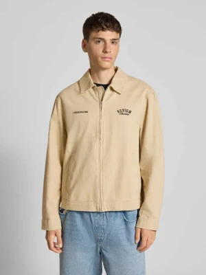 Kurtka przejściowa z twillu z wpuszczanymi kieszeniami REVIEW