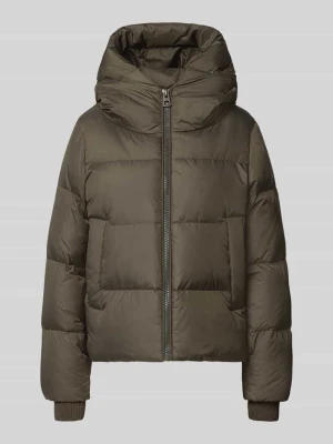 kurtka puchowa o kroju regular fit z naszywką z logo Marc O'Polo Oliwkowy