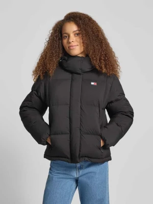 Kurtka puchowa o kroju regular fit z wyhaftowanym logo model ‘ALASKA’ Tommy Jeans