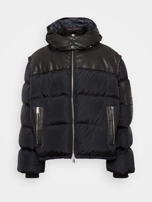 Kurtka puchowa Tommy Jeans czarny