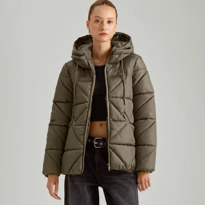 Kurtka puffer z kapturem w kolorze khaki House