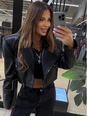 Kurtka ramoneska skórzana AILYN - czarna  magmac 