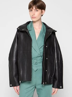 Kurtka skórzana & Other Stories