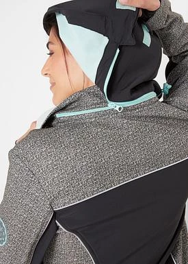 Kurtka softshell z odblaskowymi elementami, z materiału odpychającego wodę bonprix